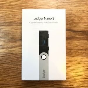 Ledger Nano S - Cryptocurrency Hardware Wallet